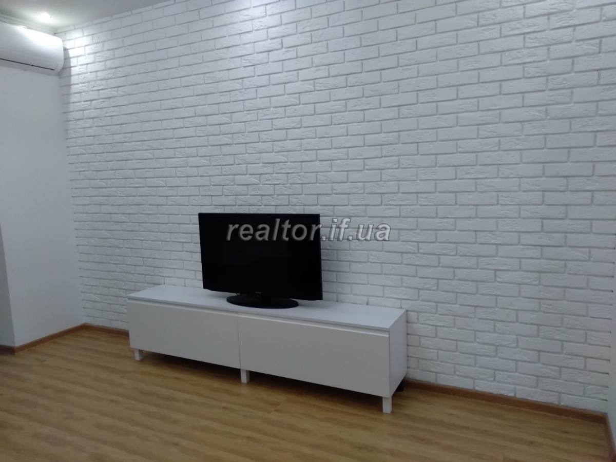 Prodayetsya_2_kimnatna_kvartyra_v_kompleksi_zakrytoho_typu_Rizdnyanyi_22773_9_1701682758.jpeg