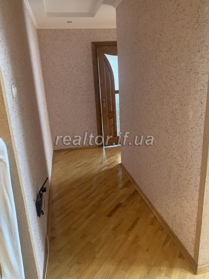 Prodayetsya_3_kimnatna_kvartyra_v_budynku_2006_roku_po_vulytsi_Halytska_v_raioni_Pasichna_22450_11_1686742629.jpeg