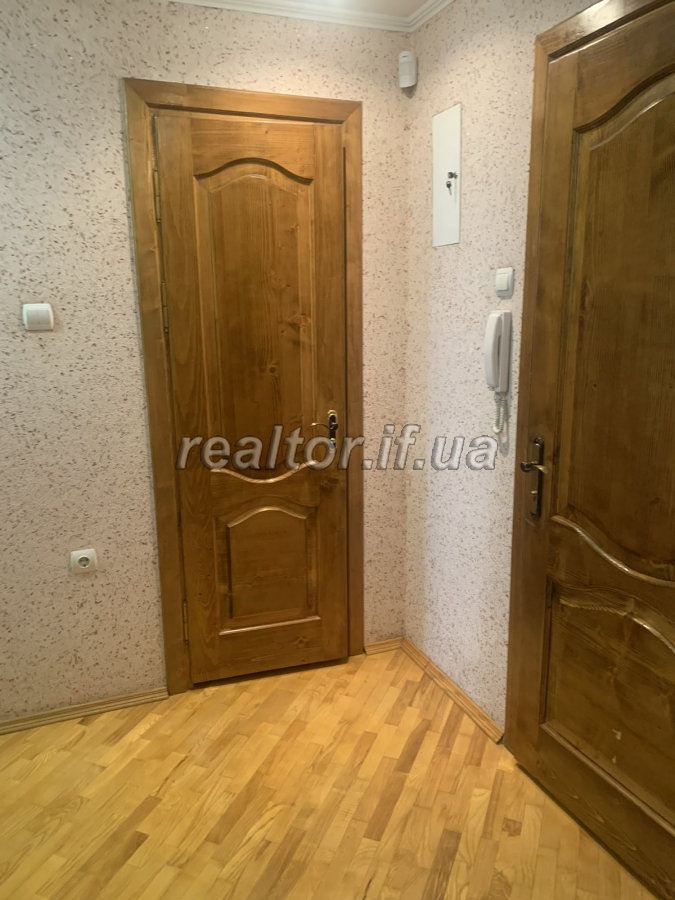 Prodayetsya_3_kimnatna_kvartyra_v_budynku_2006_roku_po_vulytsi_Halytska_v_raioni_Pasichna_22450_13_1686742629.jpeg