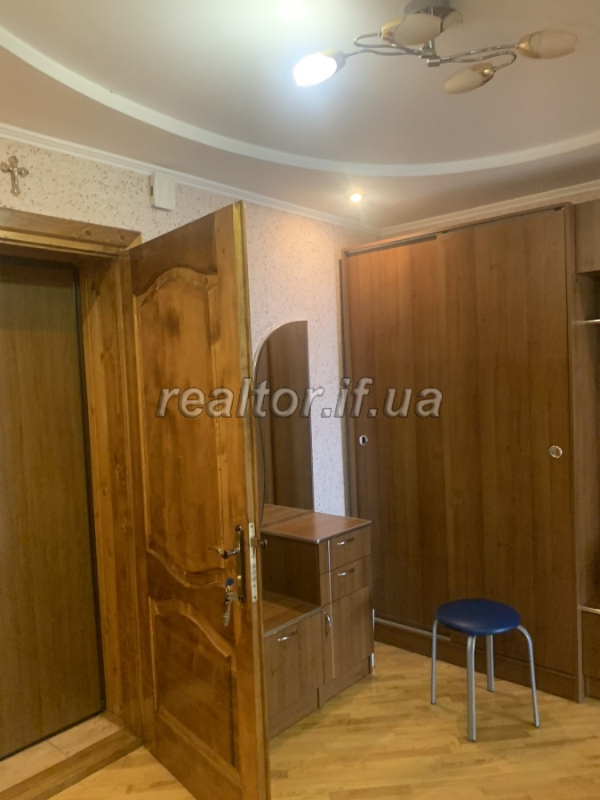 Prodayetsya_3_kimnatna_kvartyra_v_budynku_2006_roku_po_vulytsi_Halytska_v_raioni_Pasichna_22450_14_1686742629.jpeg
