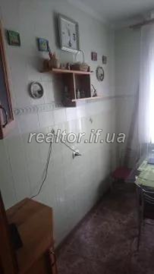 Prodayetsya_3_kimnatna_kvartyra_z_kosmetychnym_remontom_po_vulytsi_Mykolaichuka_17001_3_1568723633.jpg