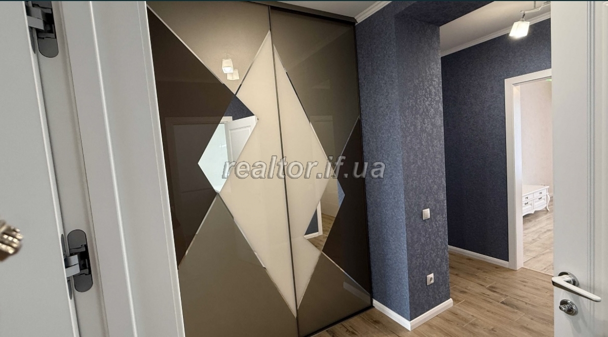 Prodayetsya_3_kimnatna_kvartyra_z_yakisnym_remontom_po_vulytsi_Natsionalnoyi_Hvardiyi_21890_4_1750346628.jpeg
