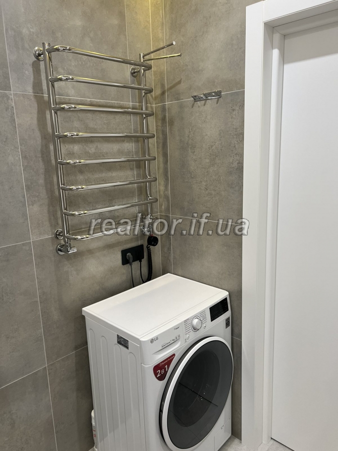 Prodayetsya_dvostoronnya_2_kimnatna_kvartyra_z_yevroremontom_po_vulytsi_Lyubachivskoho__22608_21_1693830708.jpeg