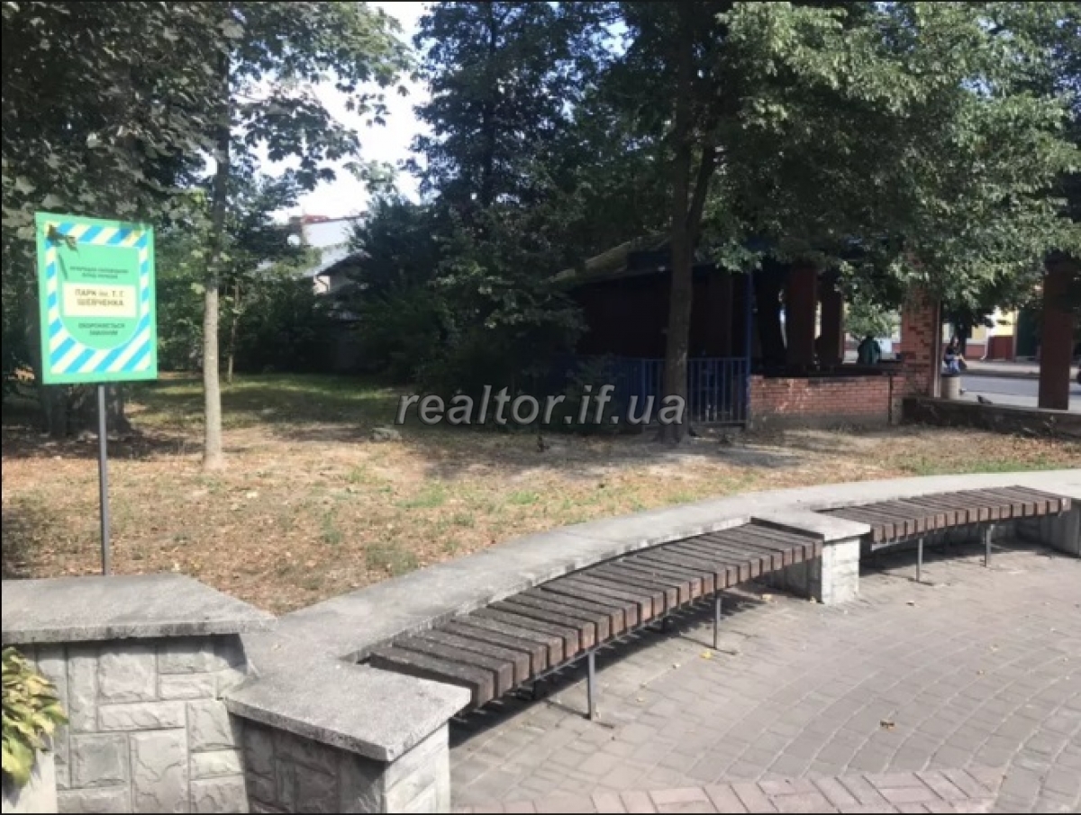 Prodayetsya_komertsiine_prymishchennya_na_vulytsi_Chornovola_16960_6_1568283198.jpg