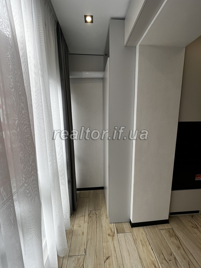 Prodayetsya_odnokimnatna_kvartyra_z_remontom_ta_meblyamy_v_novomu_zhytlovomu_kompleksi_Knyahynen_23806_10_1747642307.jpeg