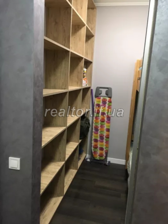 Prodayetsya_prostora_1_kimnatna_kvartyra_z_yevroremontom_v_zdanii_novobudovi_po_vulytsi_Tselevycha_16254_2_1554822492.png
