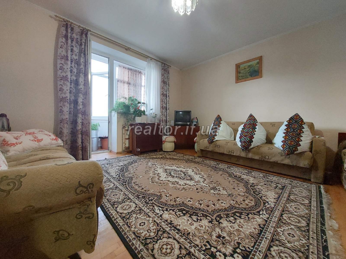 Prodayetsya_prostora_odnokimnatna_kvartyra_v_tsentralnii_chastyni_mista_po_vulytsi_Zaliznychna_22703_0_1698764977.jpeg