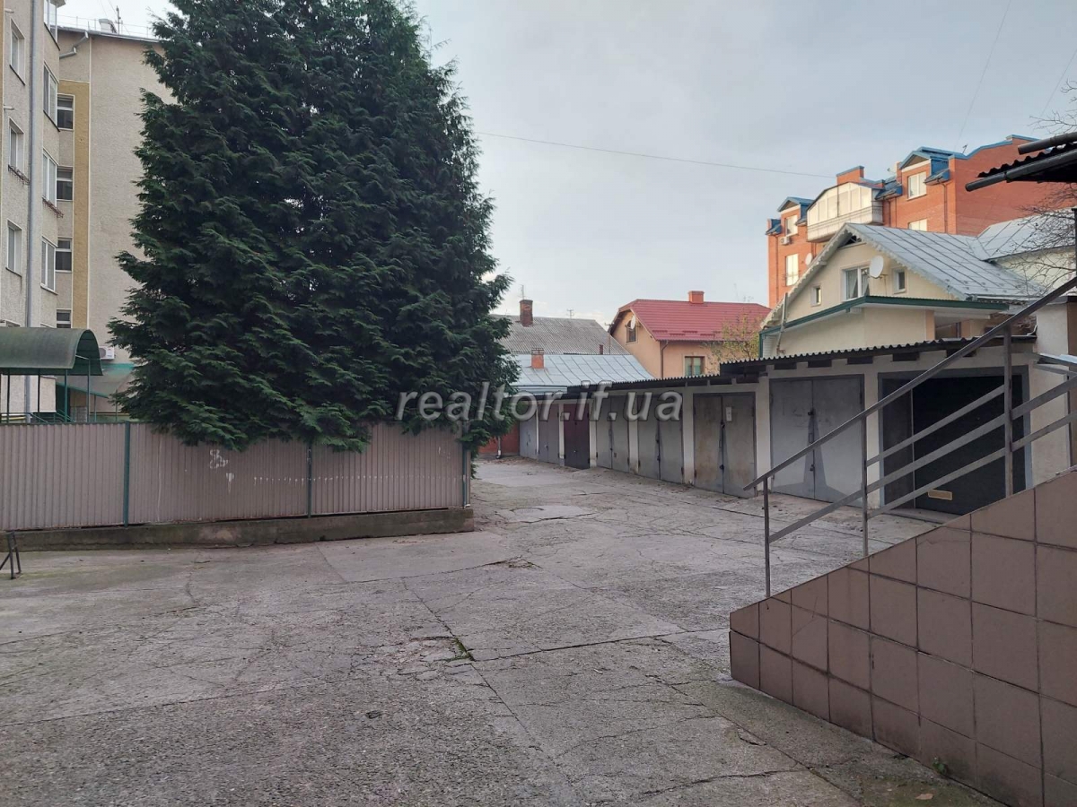 Prodayetsya_prostora_odnokimnatna_kvartyra_v_tsentralnii_chastyni_mista_po_vulytsi_Zaliznychna_22703_10_1698764978.jpeg