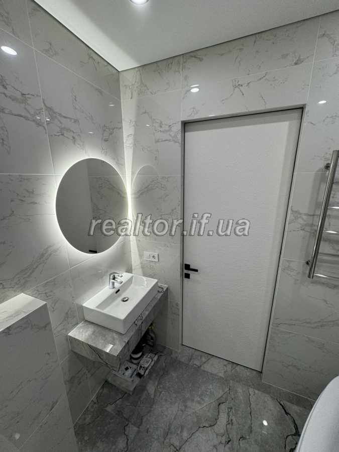 Prodayetsya_stylna_dvokhkimnatna_kvartyra_v_raioni_ZhK_Manhattan_23129_0_1747050238.jpeg