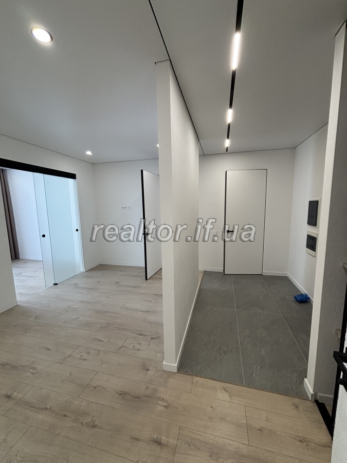 Prodayetsya_stylna_dvokhkimnatna_kvartyra_v_raioni_ZhK_Manhattan_23129_10_1747050240.jpeg