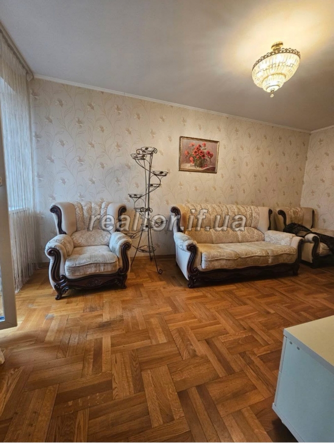 Prodazh_3_kimnatnoyi_kvartyry_z_remontom__v_tsentralnii_chastyni_mista_po_vulytsi_Pivdennyi_Bulvar_23945_14_1752840095.jpeg