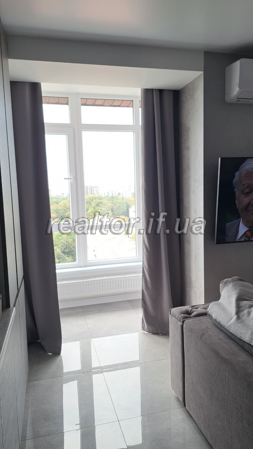 Prodazh__dvorivnevoyi_kvartyry__v_tsentralnii_chastyni_mista_poruch_z_miskym_parkom_im__Shevchenka_23470_13_1732713567.jpeg