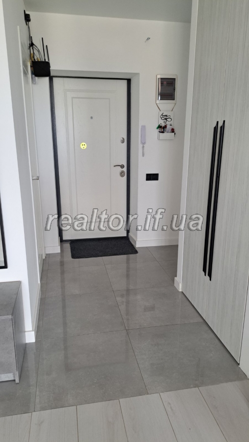Prodazh__dvorivnevoyi_kvartyry__v_tsentralnii_chastyni_mista_poruch_z_miskym_parkom_im__Shevchenka_23470_2_1732713565.jpeg