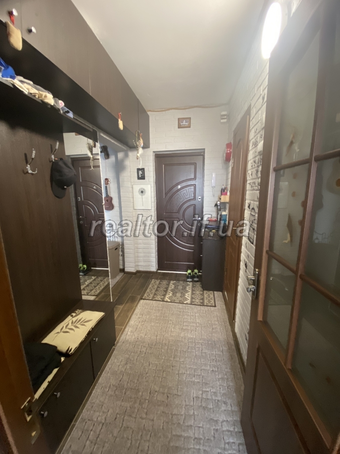 Prodazh__odnokimnatnoyi_kvartyry_z_remontom_po_vulytsi_Khotkevycha_23926_3_1751541684.jpeg