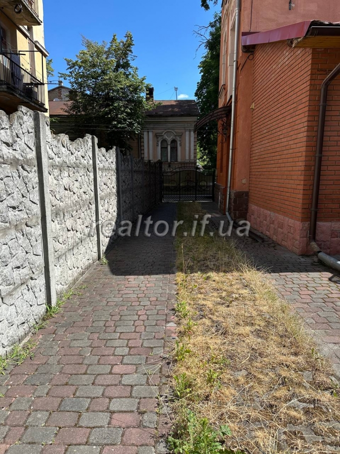 Prodazh_bahatorivnevoyi_eksklyuzyvnoyi_kvartyr_po_vulytsi_Shevchenka_23935_1_1752077408.jpeg