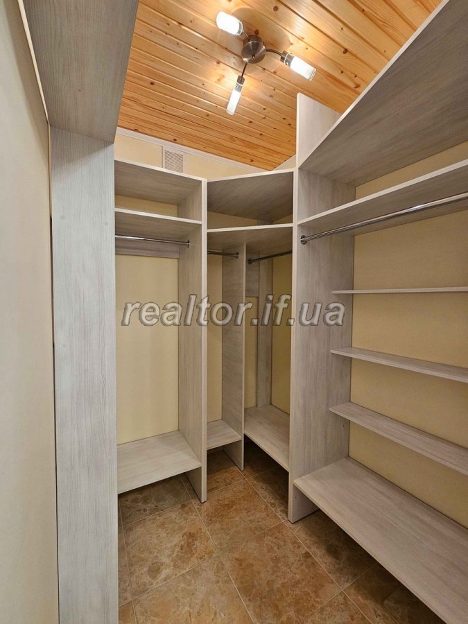 Prodazh_dvorivnevoyi_kvartyry_z_remontom_ta_meblyamy_v_novobudovi_po_vulytsi_Yevropeiska_23789_0_1747131077.jpeg