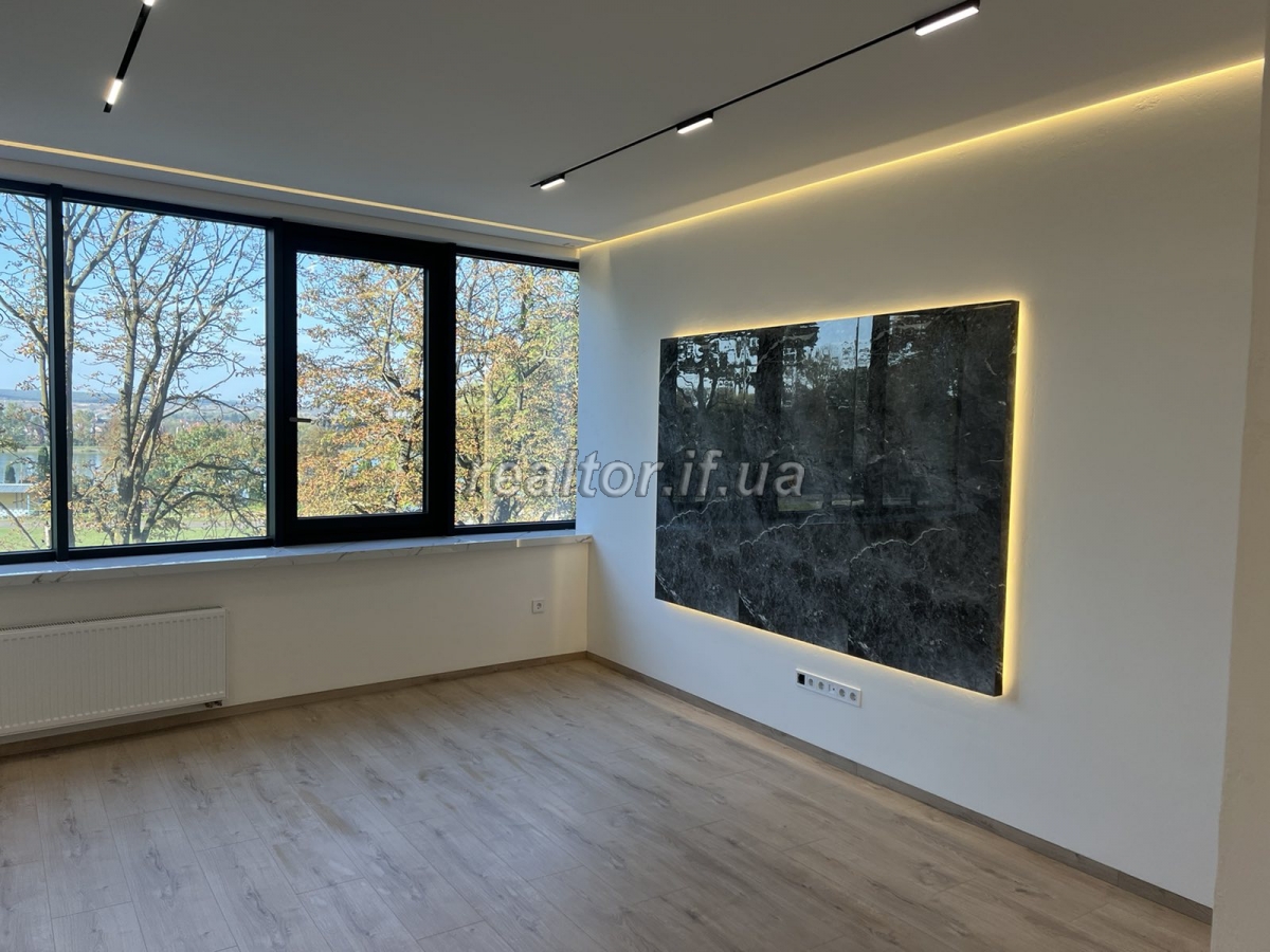 Luxury renovated apartment for sale in Parus Residential Complex