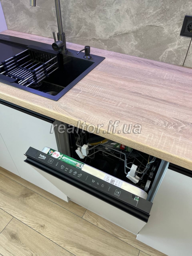 Prodazh_kvartyry__v_novomu_zhytlovomu_kompleksi_Parkove_Mistechko__23920_52_1751376885.jpeg