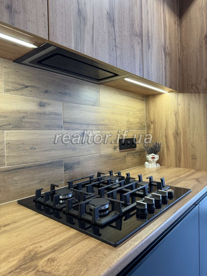 Prodazh_kvartyry_v__zhytlovomu_kompleksi_Lypky_poruch_parku_Shevchenka__23830_0_1747996947.jpeg