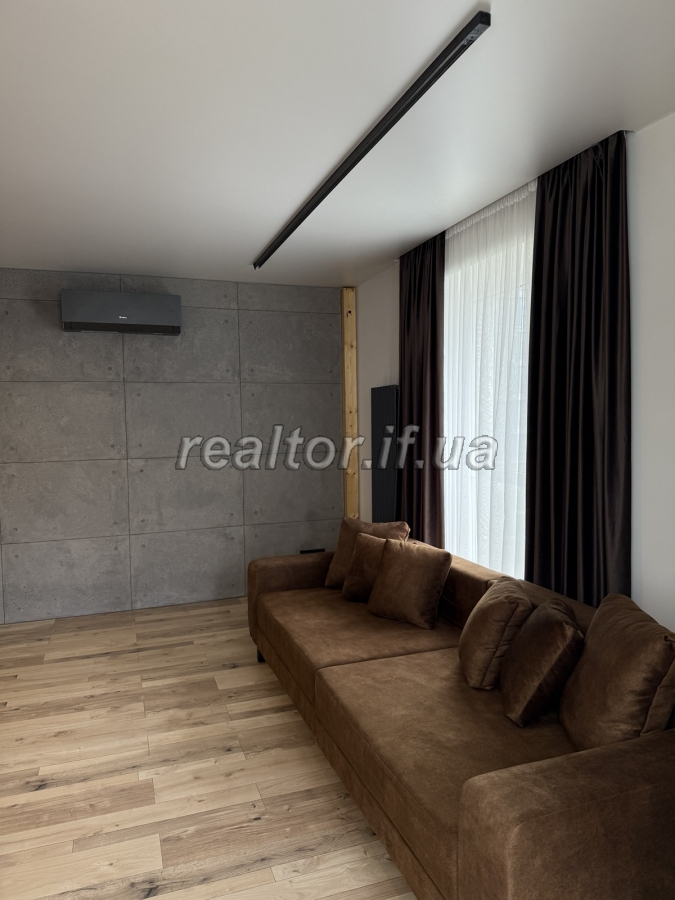 Prodazh_kvartyry_v__zhytlovomu_kompleksi_Lypky_poruch_parku_Shevchenka__23830_23_1747996972.jpeg