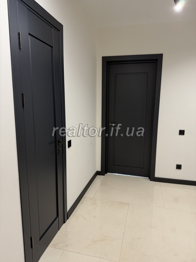 Prodazh_kvartyry_v__zhytlovomu_kompleksi_Lypky_poruch_parku_Shevchenka__23830_43_1747996965.jpeg