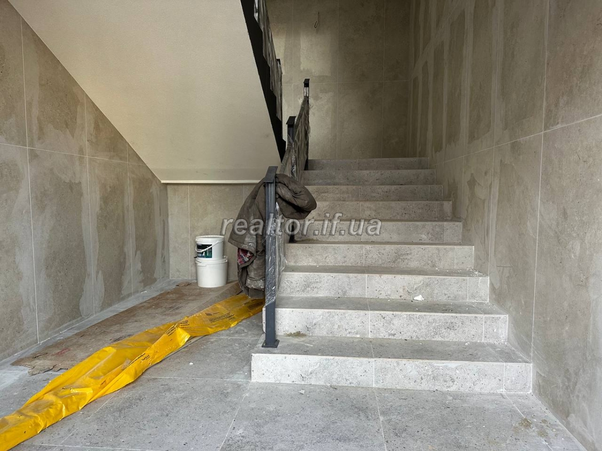 Prodazh_kvartyry_v_klubnomu_budynku_iz_zakrytoyu_prybudynkovoyu_terytoriyeyu_22462_2_1738153441.jpeg