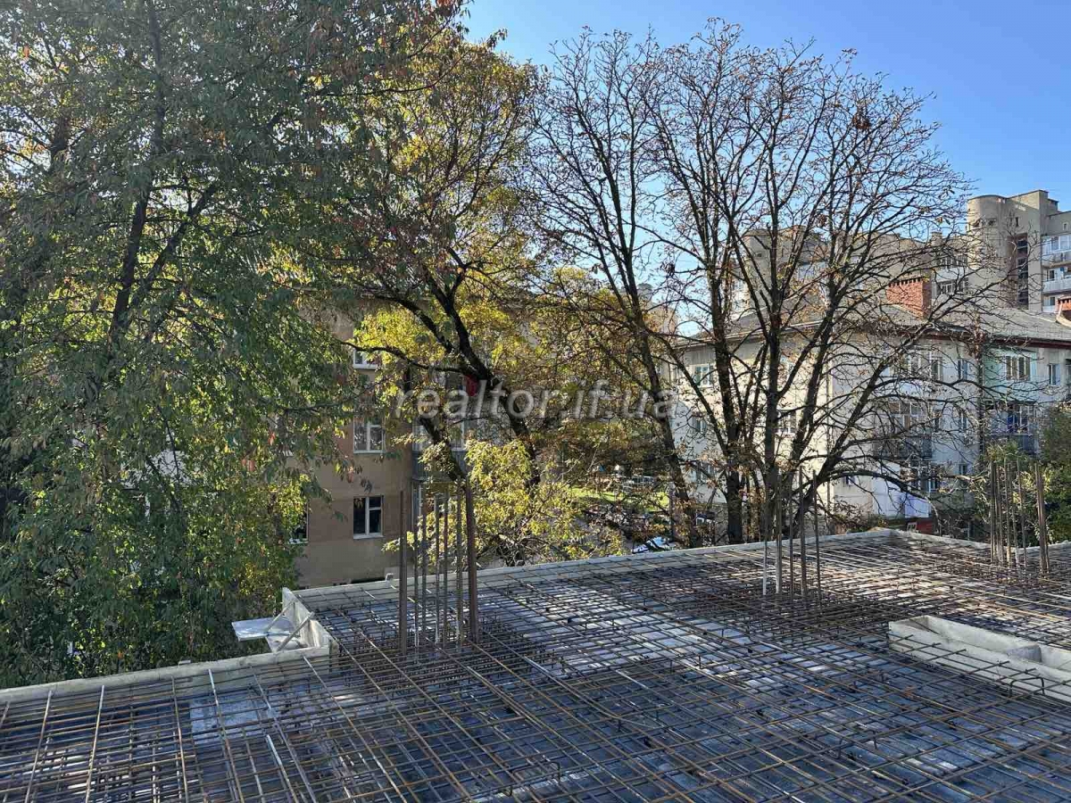 Prodazh_kvartyry_v_klubnomu_malopoverkhovomu_budynku_pry_tsentri_Frankivska_22652_1_1700728763.jpeg