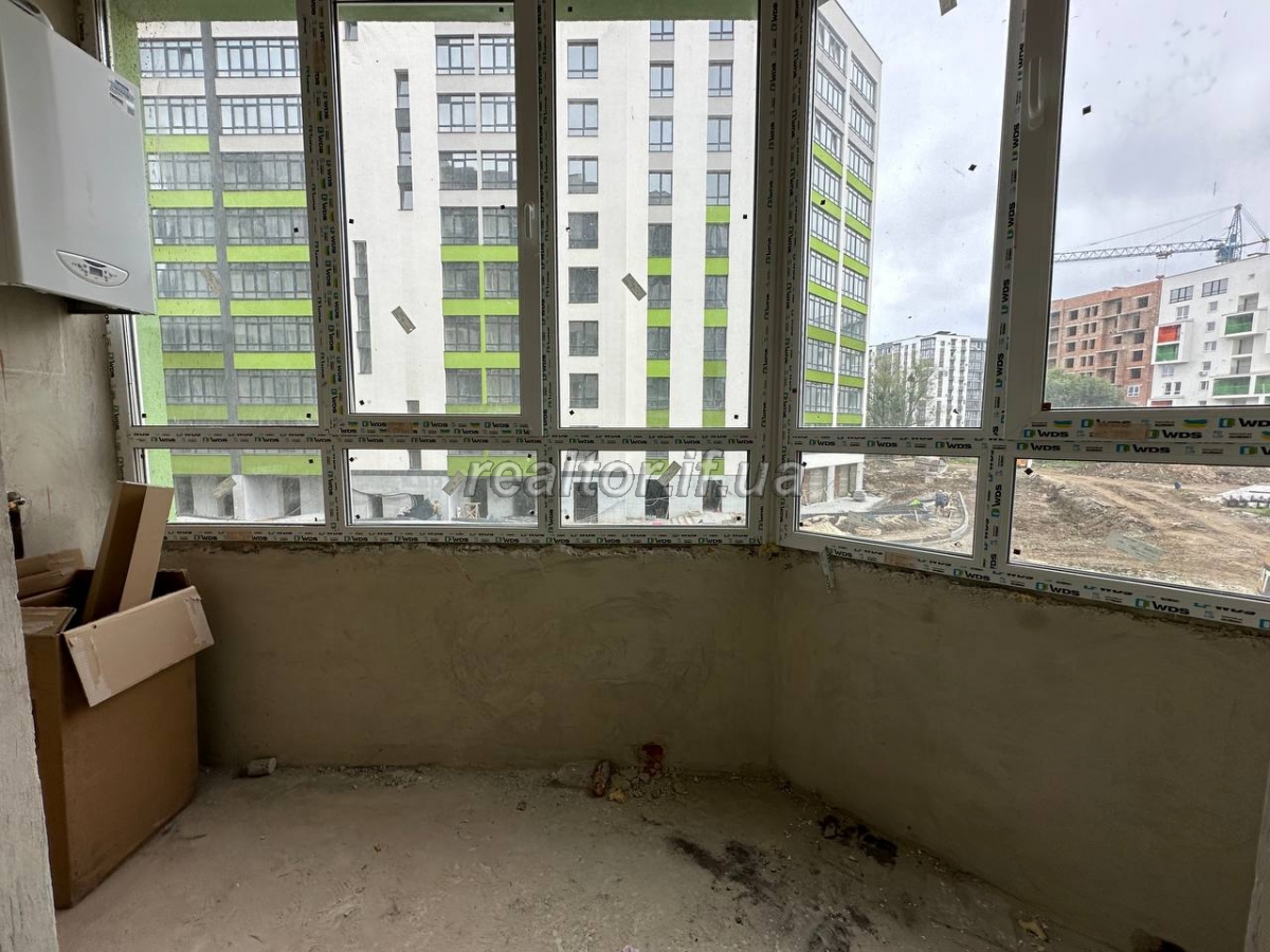 Apartment for sale in the modern Millennium residential complex near the city lake and park
