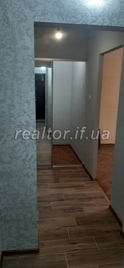 Prodazh_kvartyry_z_kosmetychnym_remontom_v_tsentralnii_chastyni_mista_22702_8_1698747015.jpeg