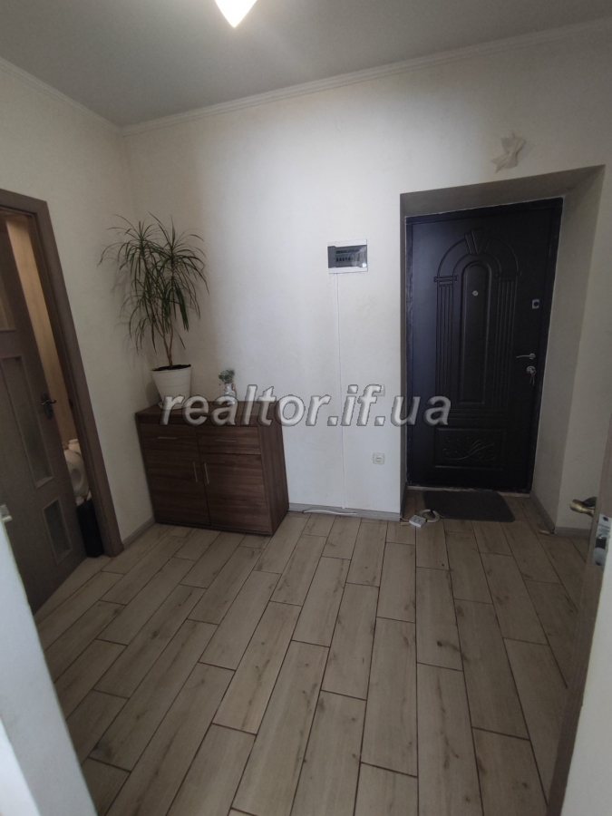 Prodazh_kvartyry_z_remontom_v_ZhK_Parkovyi_po_vulytsi_Natsionalnoyi_Hvardiyi_poruch_parku_Shevchenka_23879_0_1750144010.jpeg
