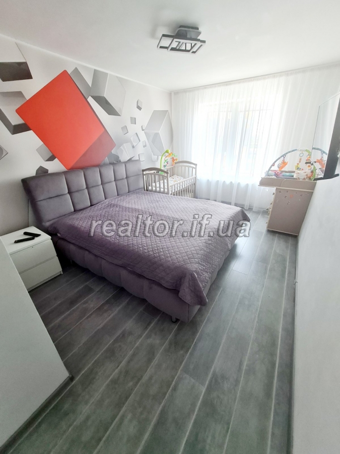 Prodazh_kvartyry_z_remontom_v_novobudovi_po_vulytsi_Nezalezhnosti_poruch_tsentru_mista_23916_7_1751287888.jpeg