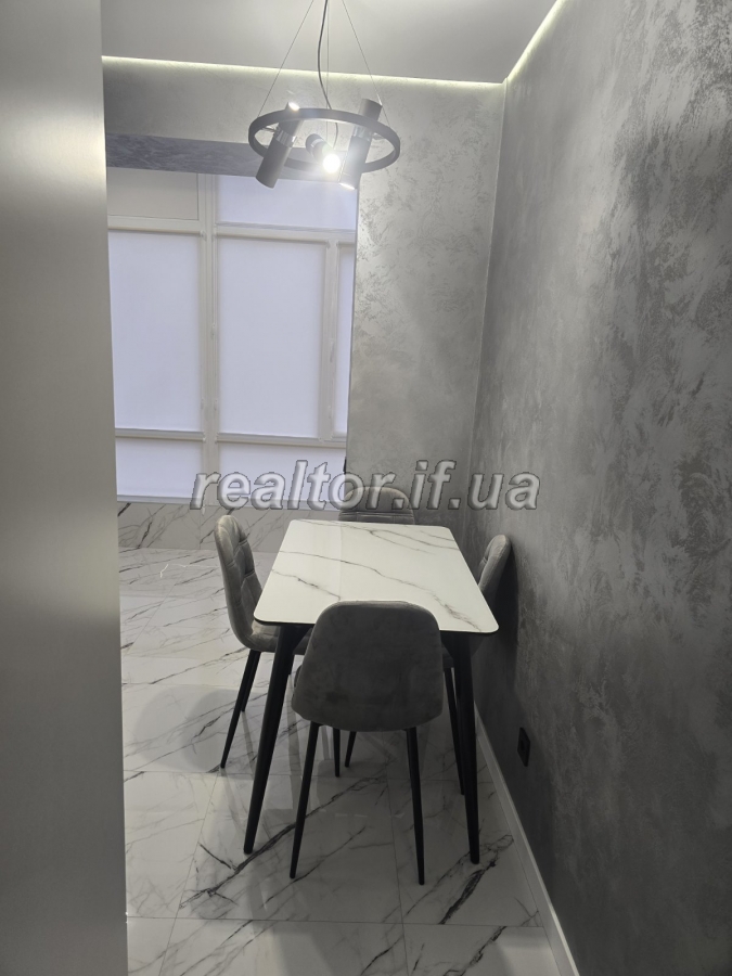 Prodazh_kvartyry_z_yevroremontom_ta_meblyamy_v_tsentri_mista_po_vulytsi_Melnyka_23779_6_1746781862.jpeg