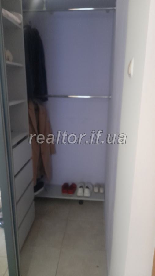 Prodazh_odnokimnatnoyi_kvartyry_z_remontom_po_vulytsi_Ivasyuka_23801_3_1747390899.jpeg