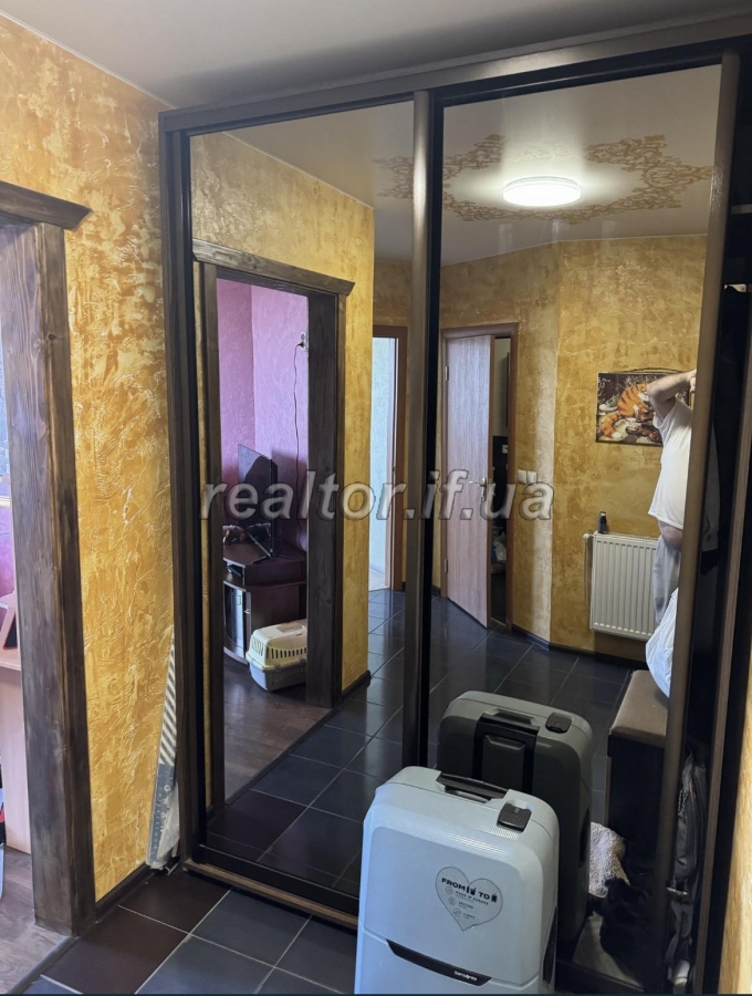 Prodazh_odnokimnatnoyi_kvartyry_z_remontom_ta_meblyamy_v_novobudovi_po_vulytsi_Konovaltsya_23886_1_1750325486.jpeg