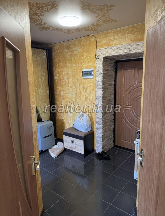 Prodazh_odnokimnatnoyi_kvartyry_z_remontom_ta_meblyamy_v_novobudovi_po_vulytsi_Konovaltsya_23886_3_1750325487.jpeg