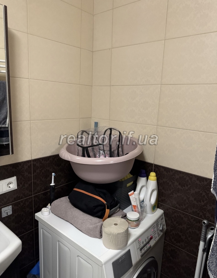 Prodazh_odnokimnatnoyi_kvartyry_z_remontom_ta_meblyamy_v_novobudovi_po_vulytsi_Konovaltsya_23886_4_1750325487.jpeg