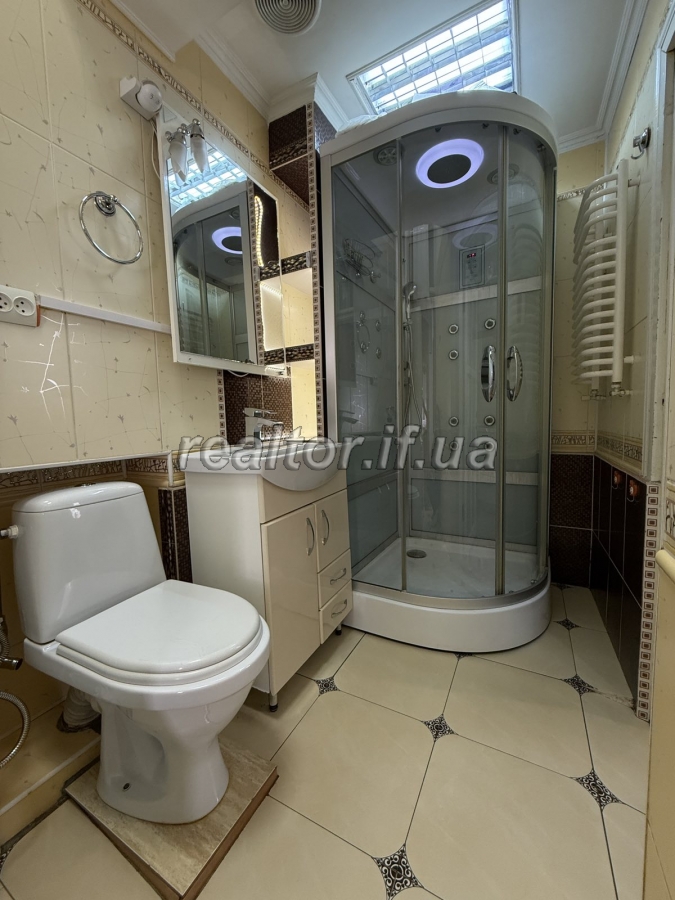 Prodazh_prostoroyi_kvartyry_z_remontom_po_vulytsi_Shevchenka_poruch_parku_23778_9_1746774171.jpeg