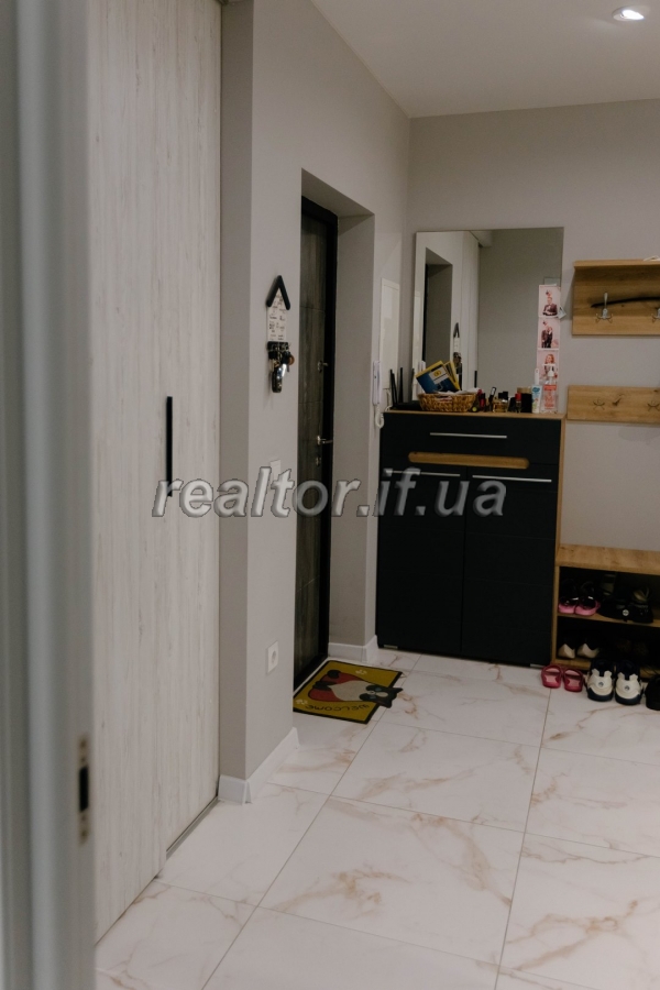 Prodazh_prostoroyi_trokhkimnatnoyi_kvartyry_z_yevroremontom_ta_meblyamy_v_novomu_ta_suchasnomu_zhytlovomu_kompleksi__Comfort_Park_23791_2_1747818766.jpeg