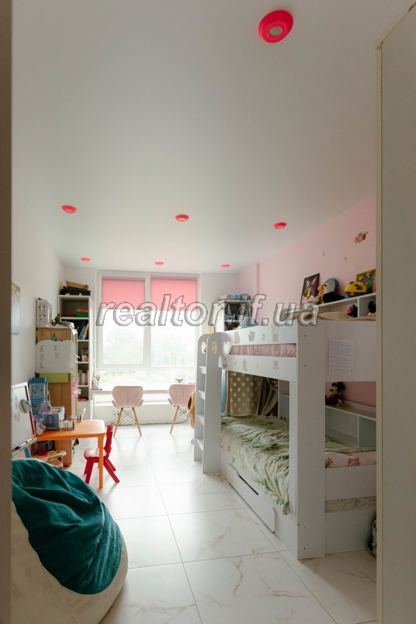 Prodazh_prostoroyi_trokhkimnatnoyi_kvartyry_z_yevroremontom_ta_meblyamy_v_novomu_ta_suchasnomu_zhytlovomu_kompleksi__Comfort_Park_23791_5_1747818766.jpeg