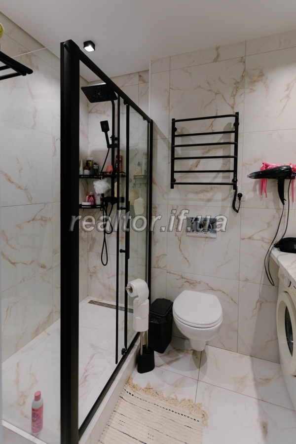 Prodazh_prostoroyi_trokhkimnatnoyi_kvartyry_z_yevroremontom_ta_meblyamy_v_novomu_ta_suchasnomu_zhytlovomu_kompleksi__Comfort_Park_23791_6_1747818834.jpeg