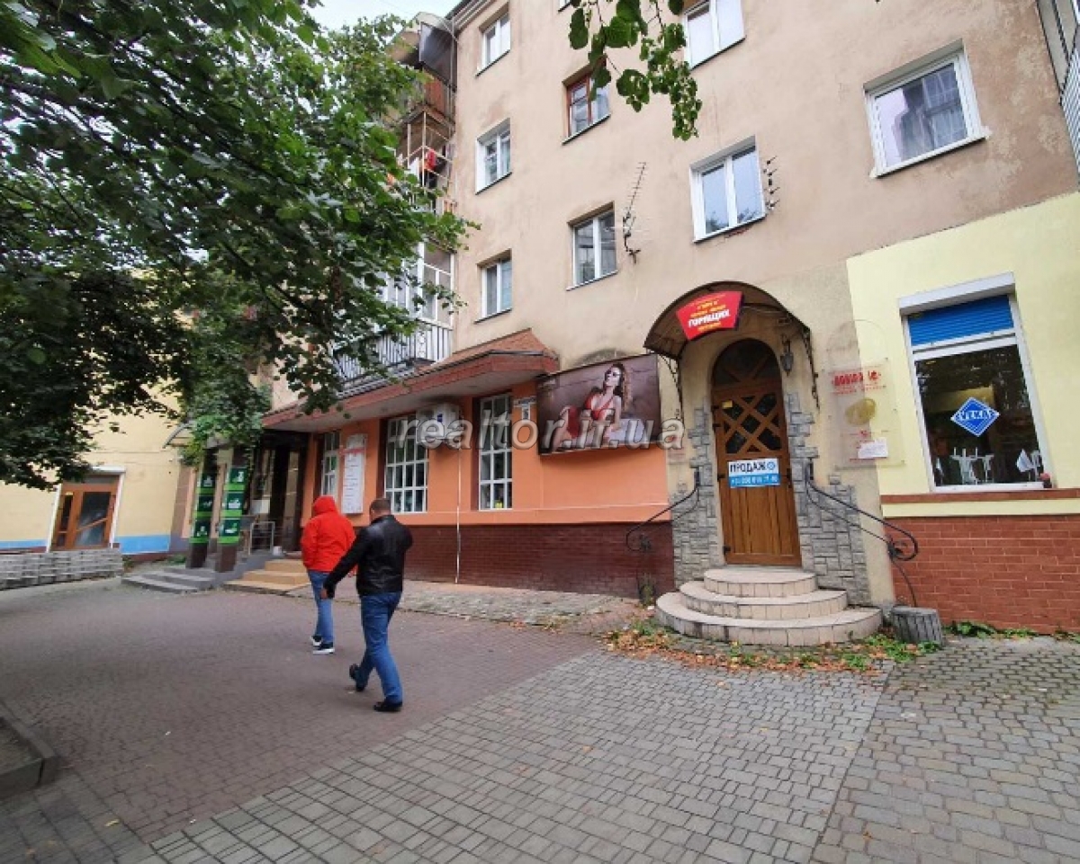 Prodazh_prymishchennya_v_tsetri_mista_po_vulytsi_Belvederska_20742_8_1632313491.jpeg