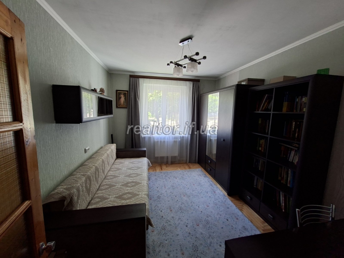 Prodazh_trokhkimnatnoyi_kvartyry_pokrashchenoho_planuvannya_po_vulytsi_Halytska_23933_10_1752059346.jpeg