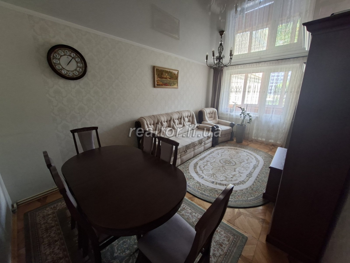 Prodazh_trokhkimnatnoyi_kvartyry_pokrashchenoho_planuvannya_po_vulytsi_Halytska_23933_13_1752059342.jpeg