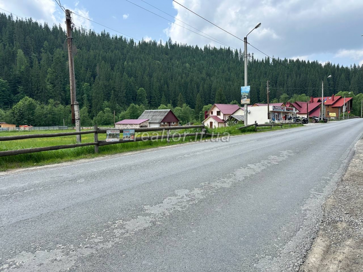 Vyhidna_propozytsiya_v_pershii_liniyi_dilyanka_v_Polyanytsi_poruch_z_Bukovelem_23866_19_1749566477.jpeg