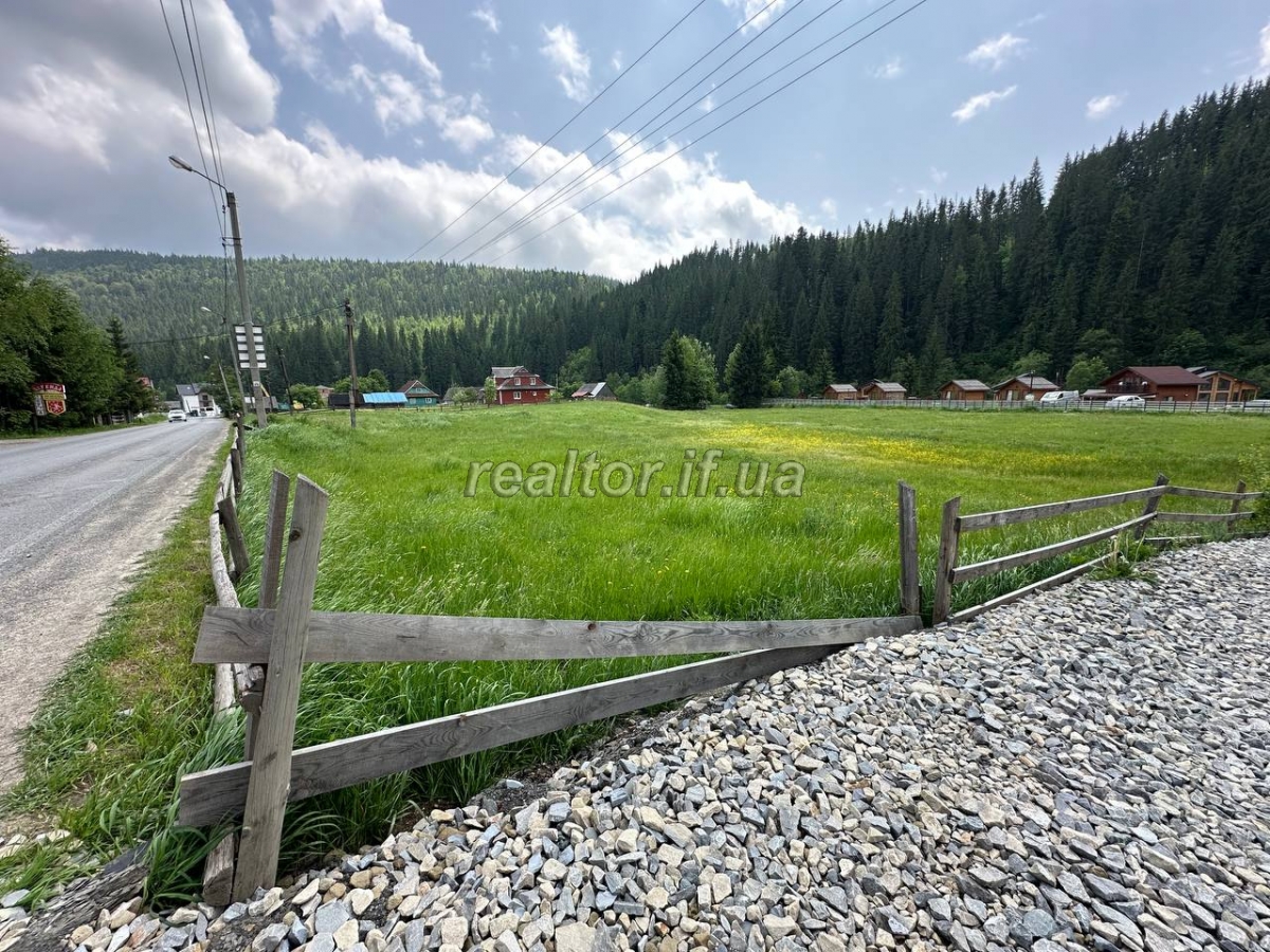 Vyhidna_propozytsiya_v_pershii_liniyi_dilyanka_v_Polyanytsi_poruch_z_Bukovelem_23866_22_1749566477.jpeg