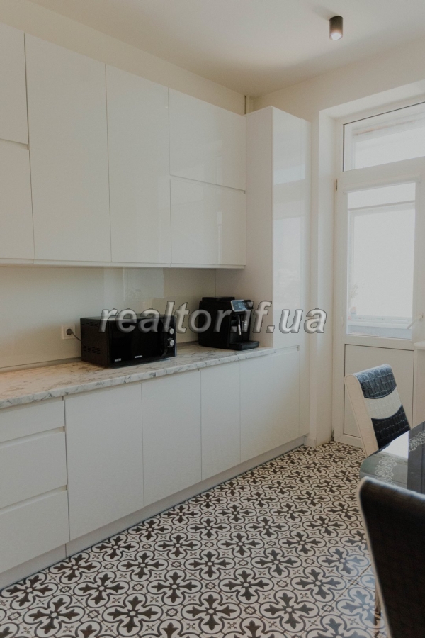 Zatyshna_kvartyra_na_vulytsi_Mariiky_Pidhiryanky_z_indyvidualnym_opalennyam_23740_8_1745854201.jpeg