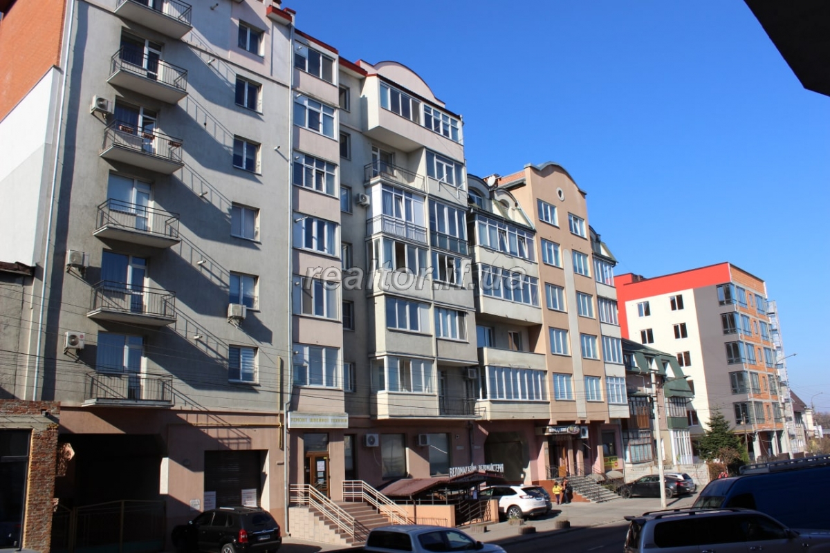 Zdayetsya_prymishchennya_vilnoho_pryznachennya_na_vulytsi_Zaliznychna_20963_17_1636362340.jpeg