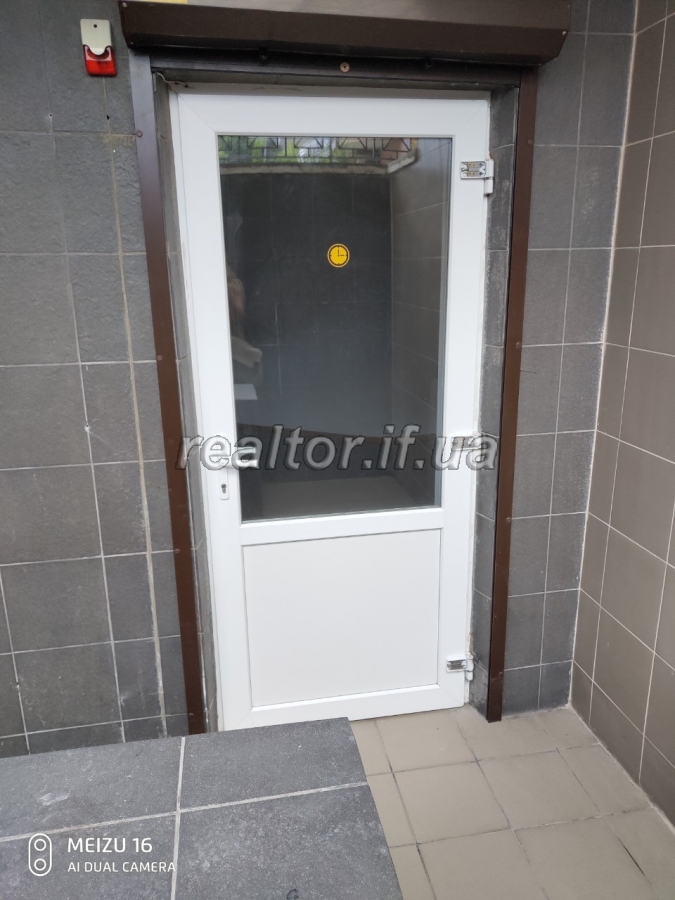Zdayetsya_v_orendu_komertsiine_prymishchennya_na_vulytsi_VVelykoho_17039_3_1568971933.jpg