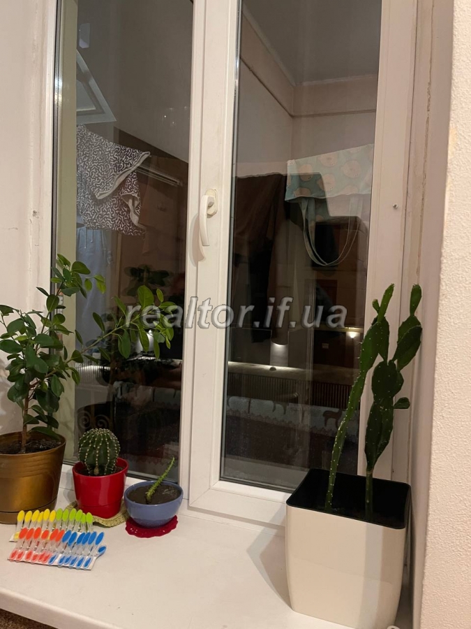 prodayetsya_2_kimnatna_kvartyra_v_tsentri_mista_v_avstriiskomu_budynku_po_vulytsi_Shevchenka_22653_2_1696927986.jpeg