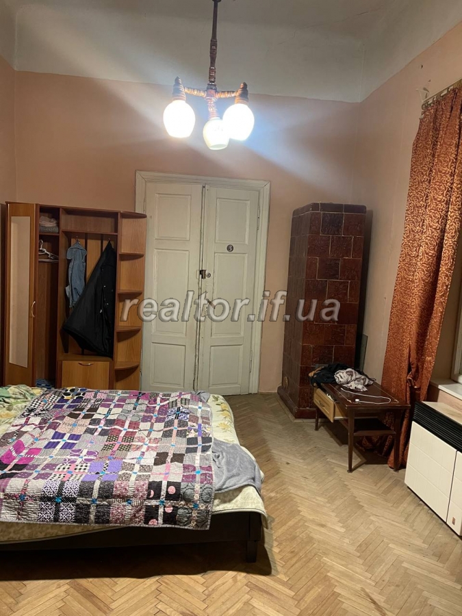 prodayetsya_2_kimnatna_kvartyra_v_tsentri_mista_v_avstriiskomu_budynku_po_vulytsi_Shevchenka_22653_3_1696927986.jpeg